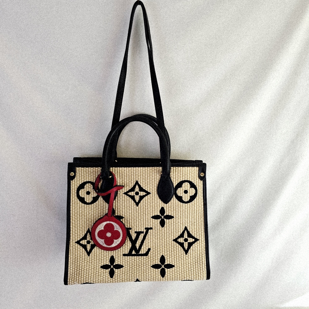 Fun FAUX Fashion Woven Beige Black Tote Metal Toggle Close 2 handles Never Used - Picture 4 of 13